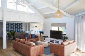 Barefoot Bungalow - Beachfront Byron Bay, Byron Bay